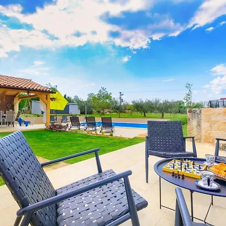 San Comfortable Holiday Villa *